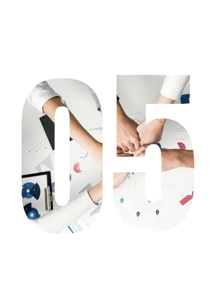 Image par décrire la cinquième étape de notre processus de réservation et de création de site : le support et l'évolution